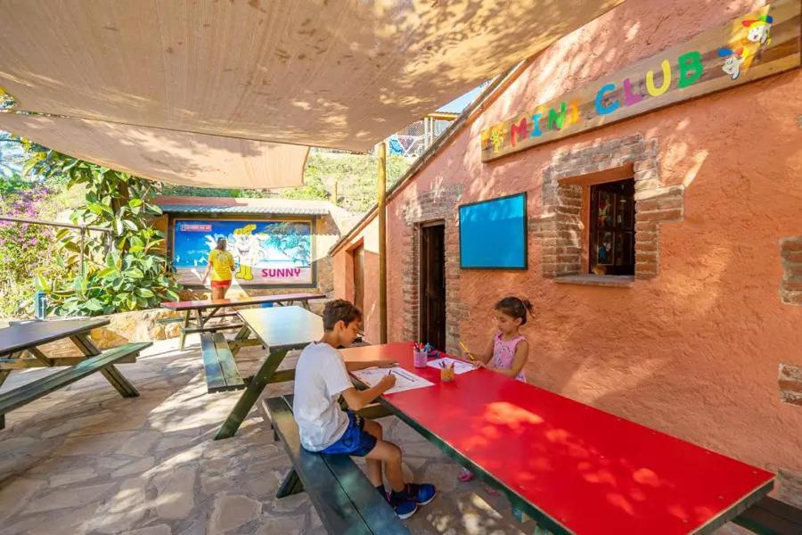 Camping La Torre Del Sol - Maeva Vacansoleil Miami Playa Exteriör bild